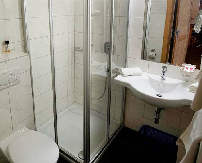 膳宿费 Alpenstern Rooms & Suites