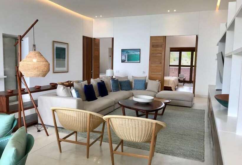 El Careyes Club & Residences