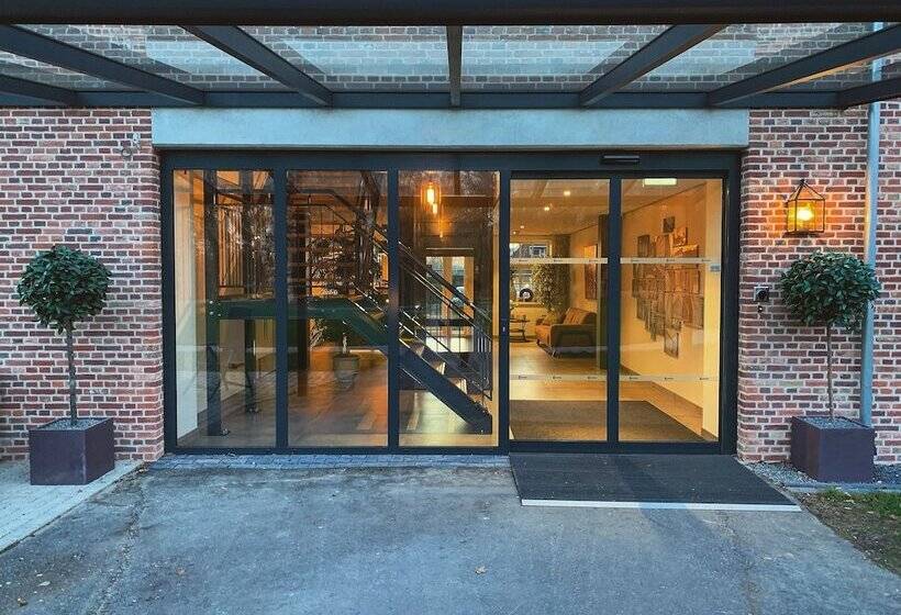 فندق De Kastanjefabriek