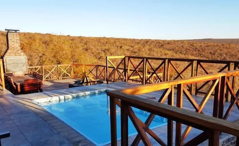 فندق Dinkweng Safari Lodge
