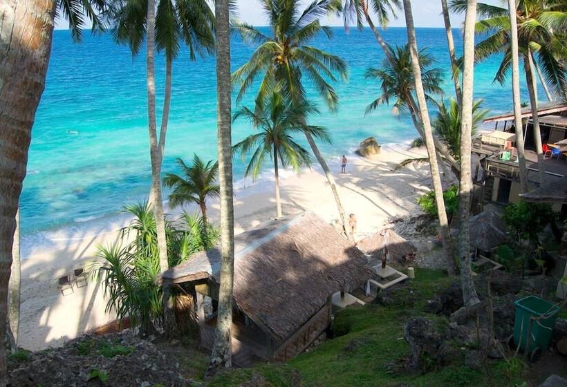 هتل Freddies Santai Sumurtiga