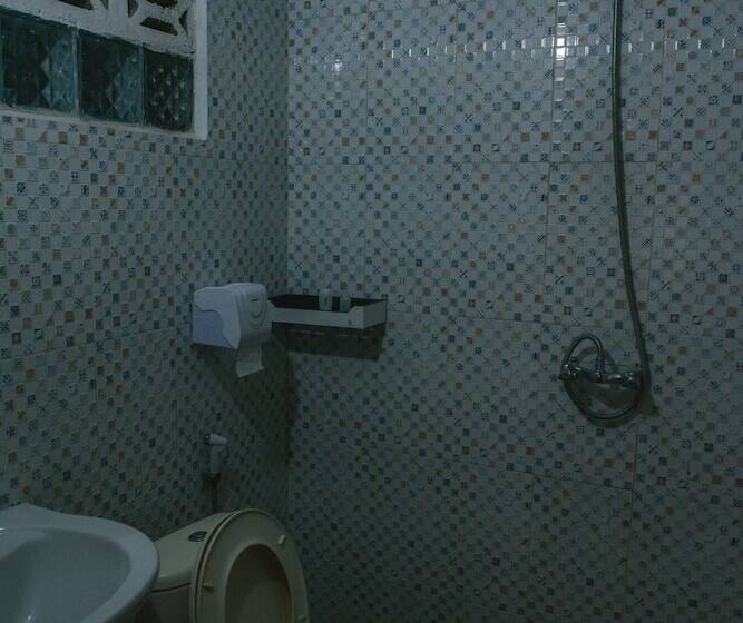 هتل Freddies Santai Sumurtiga