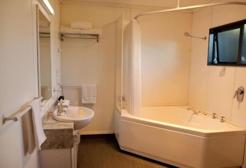 هتل Grove Park Motor Lodge