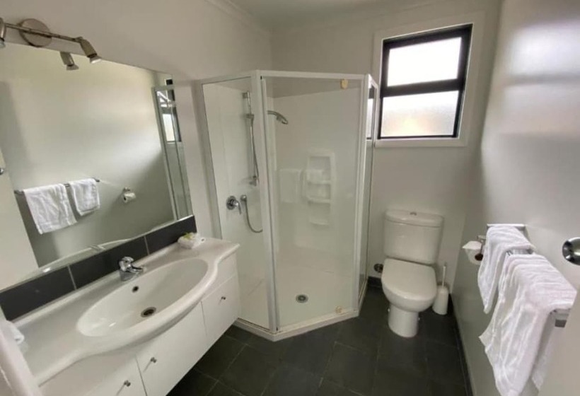 هتل Grove Park Motor Lodge