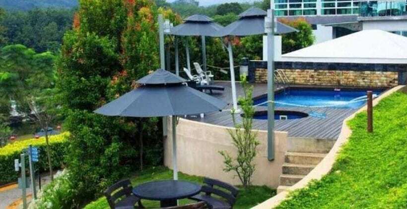 فندق Laman Pesona Resort & Spa