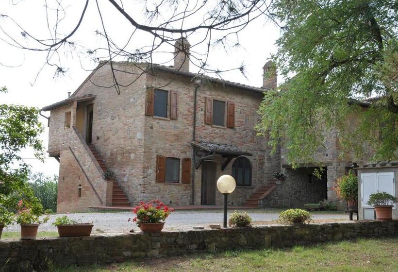 فندق ريفى Agriturismo Renai E Monte