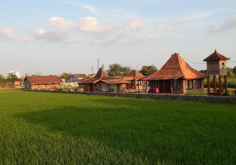 پانسیون Alamanda Family Villas & Pool