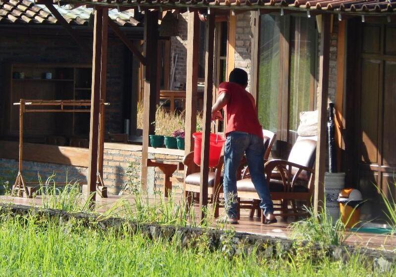 پانسیون Alamanda Family Villas & Pool