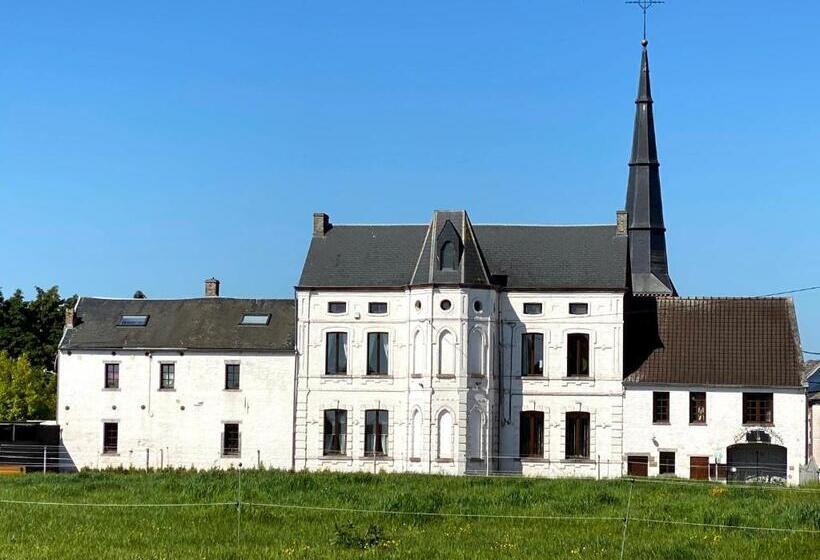 פנסיון Le Chateau De Frankie Spas Saunas