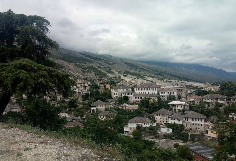 Host El Greco   Hostel