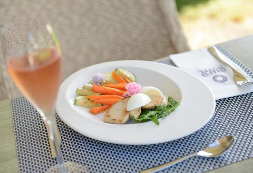 Aura Hotel Adults Only