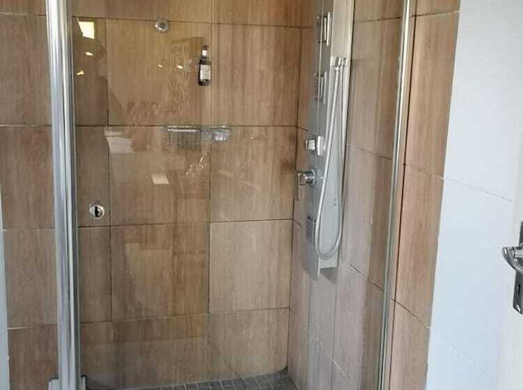 בית מלון כפרי Lilitha Guest Lodge & Conferencing