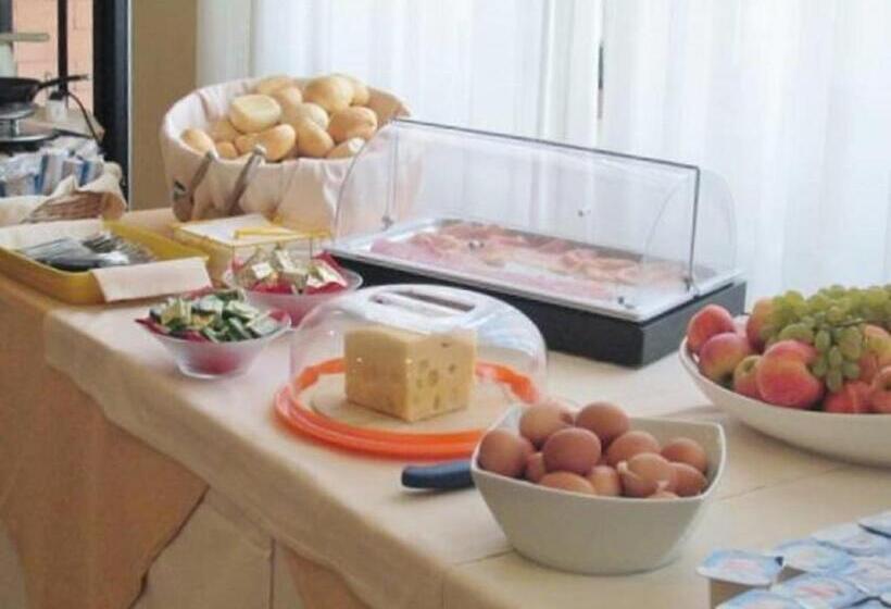 ホテル Stazione Sul Lago Di Iseo