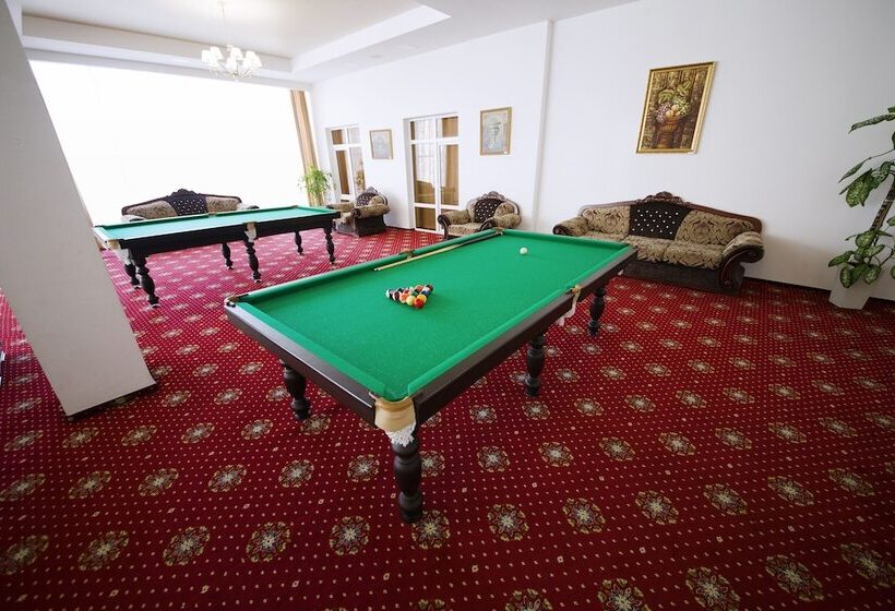 酒店 Sunmarinn Resort