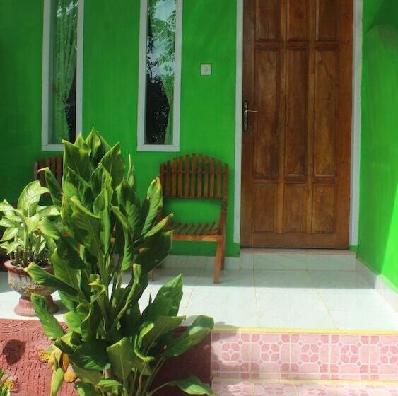 پانسیون Bira Panda Beach 1