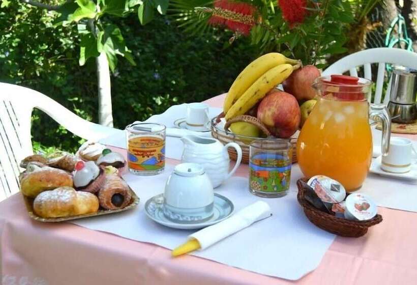 تختخواب و صبحانه Villa Delle Vacanze
