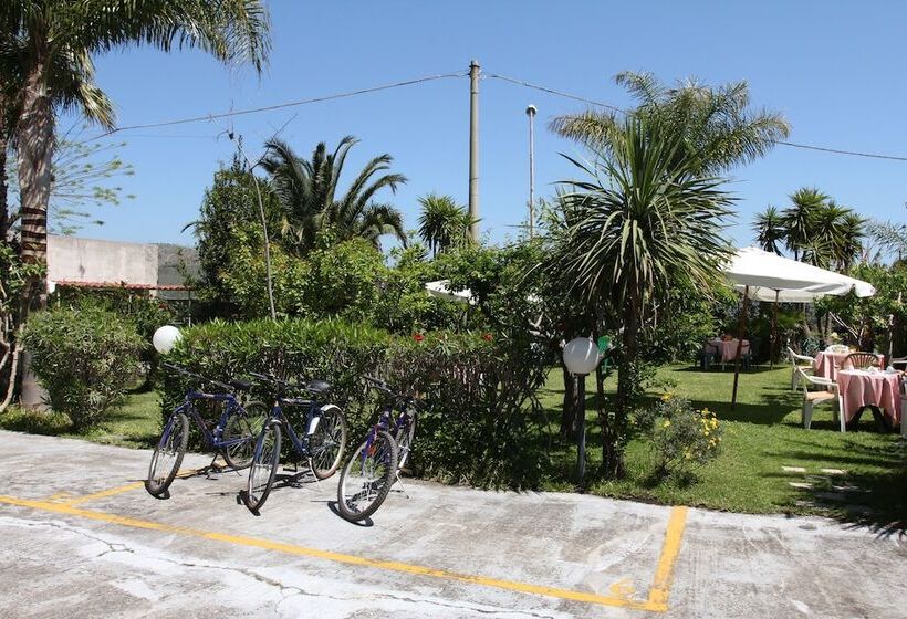 تختخواب و صبحانه Villa Delle Vacanze