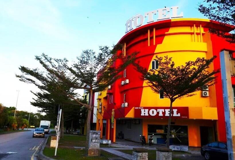 هتل Putra Heights New Wave
