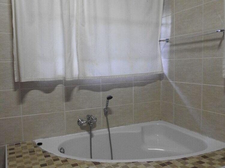בית מלון כפרי Tranquillity Day Spa & Lodge
