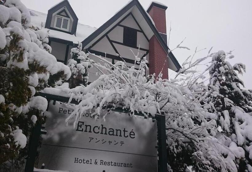 Petit Hotel Enchante