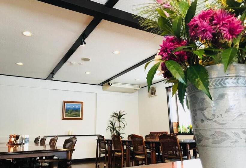 Petit Hotel Enchante