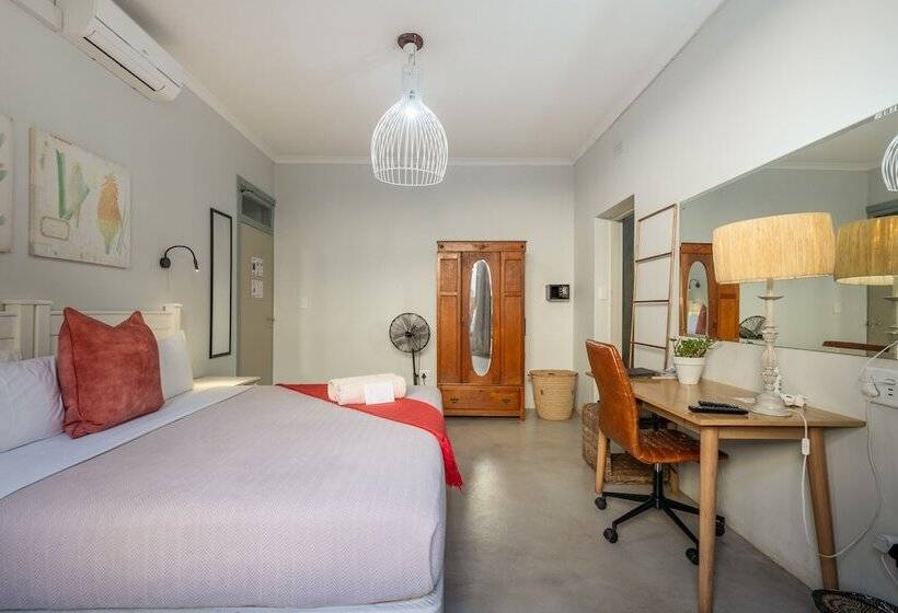 펜션 Ngoye Lodge
