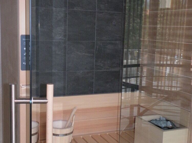 فندق Grand Chalet Delle Rocche