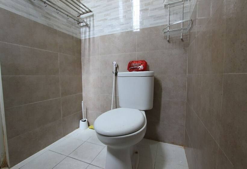 فندق Reddoorz Near Upn Jogjakarta