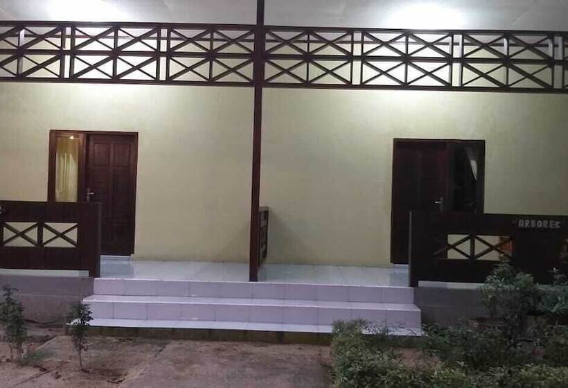 پانسیون Waigeo Villa