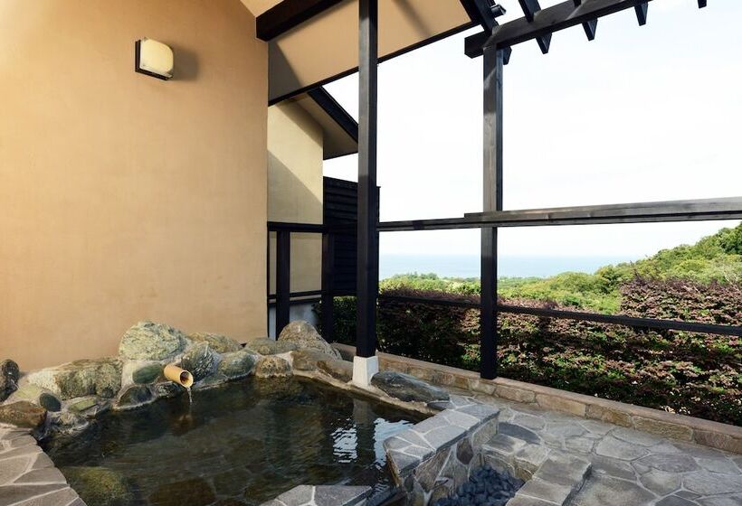 旅館 Ito Yukitei Kawana Bettei