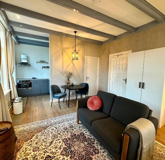 مبيت وإفطار De Stadshoeve