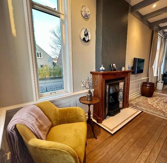 مبيت وإفطار De Stadshoeve
