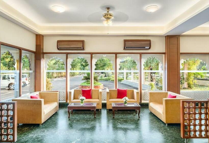 Holiday Resort & Spa A Unit Of S Poddar Group