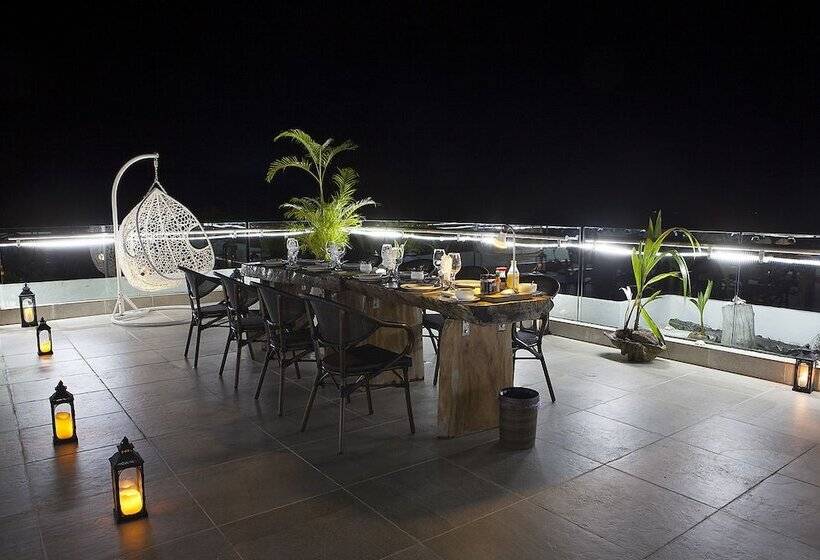 هتل Beluu Sea View Resort