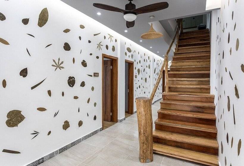 هتل Beluu Sea View Resort