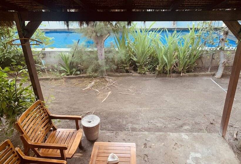 هتل Damai Bungalows