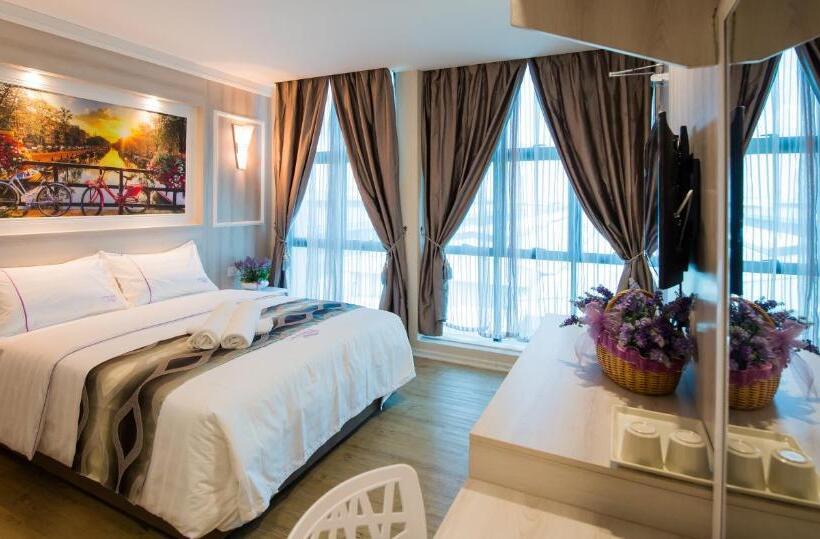 هتل Lavender Inn Usj