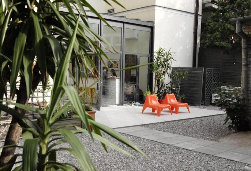 هاستل Oki Doki Old Town