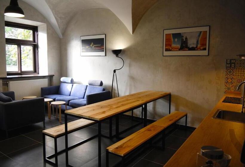 هاستل Oki Doki Old Town