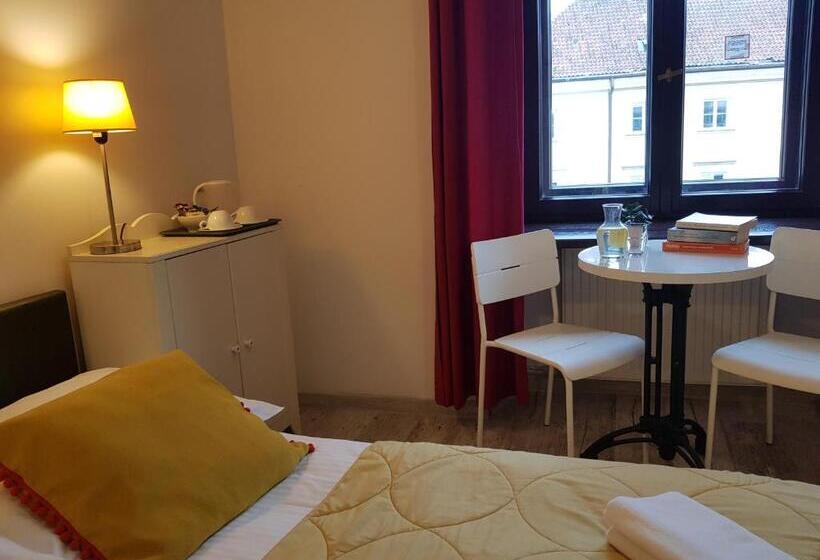 هاستل Oki Doki Old Town