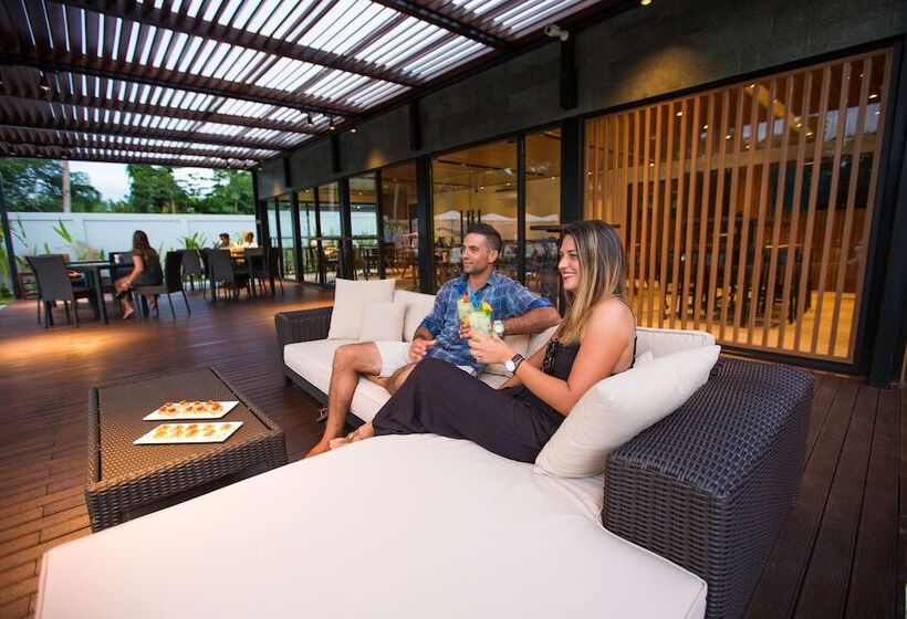 هتل Meridian Adventure Marina Club & Resort