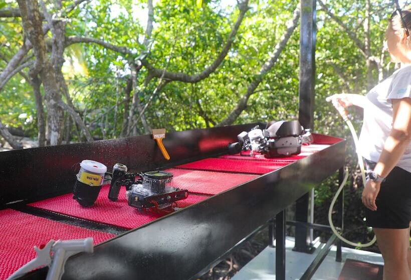 هتل Meridian Adventure Marina Club & Resort