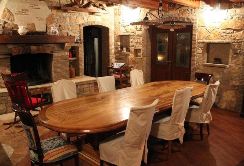 بنسيون Villa Pasis