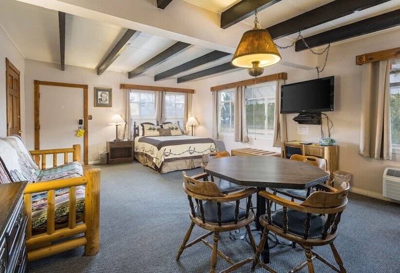 Apache Motel