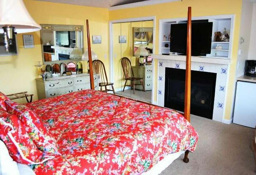 فندق Alpine Village Inn