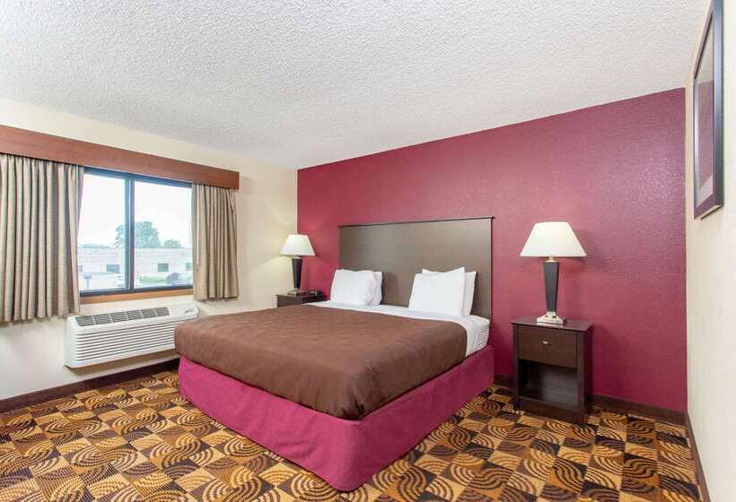 فندق Americinn By Wyndham Elkhorn Near Lake Geneva