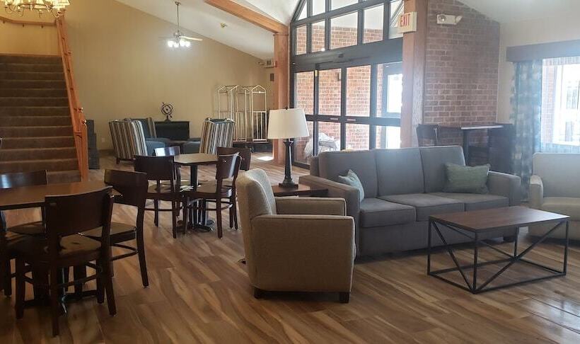 هتل Americinn By Wyndham Kearney