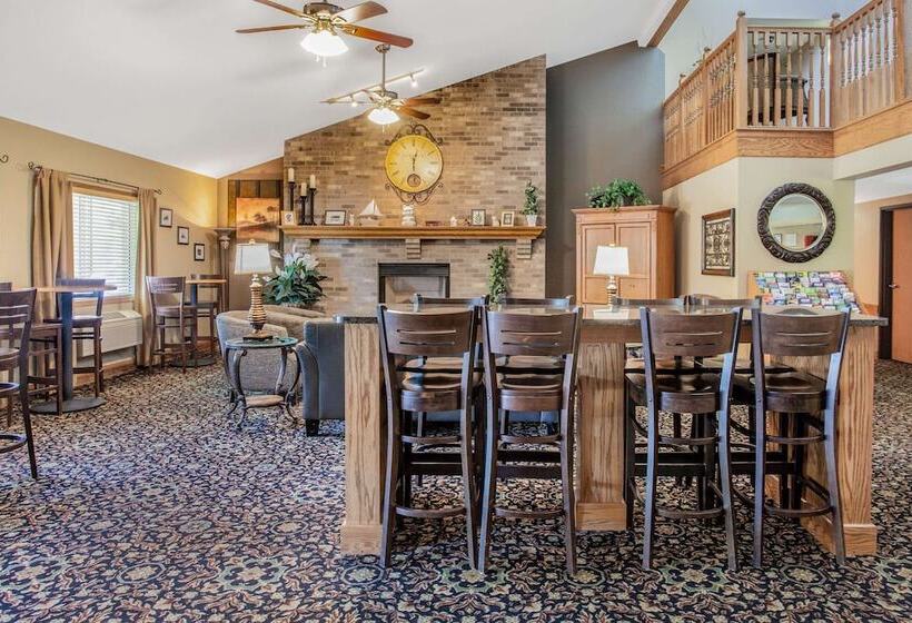 Отель Americinn By Wyndham White Bear Lake St. Paul