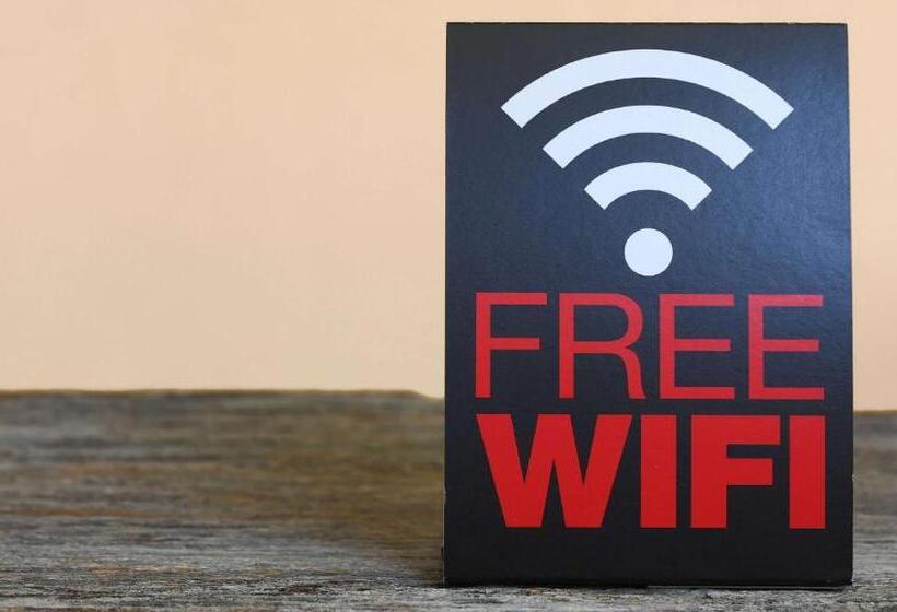 فندق Anchorage Inn Lakeport