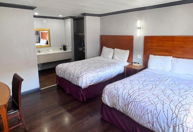 酒店 Anchorage Inn Lakeport